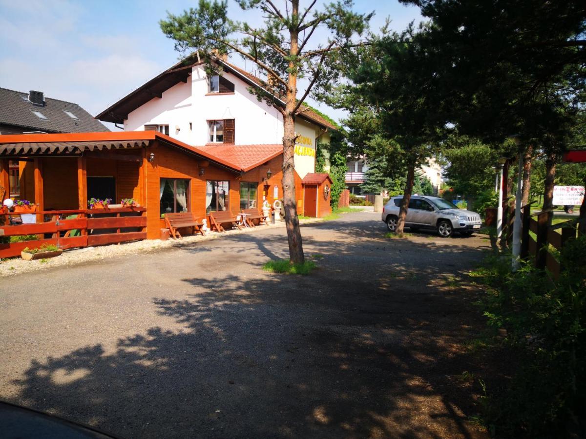 Goscinna Hacjenda Radwanice Exterior photo