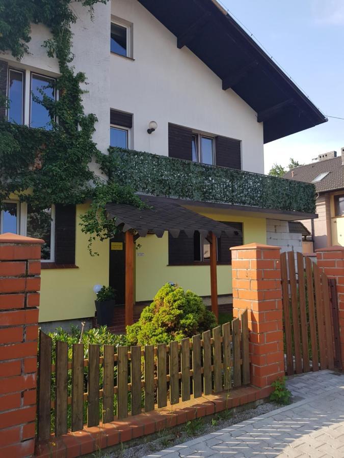 Goscinna Hacjenda Radwanice Exterior photo